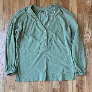 Everlane Sage Green Button-Up Shirt V Neck Air